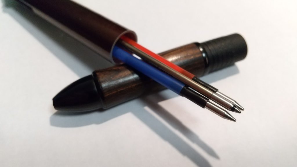 Pf 01を自作 多色フリクションボールペンのうち一本だけ消えないペンに改造する方法 リフィルアダプターを自作してみた